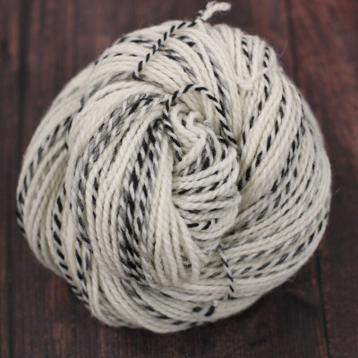 Zebra DK - Black and White wool100% Highland wool (27...